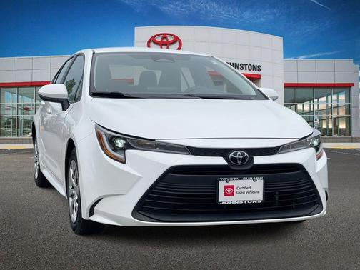 Ice Cap 2025 Toyota Corolla LE