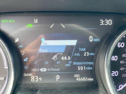 2020 Toyota Camry Hybrid XLE