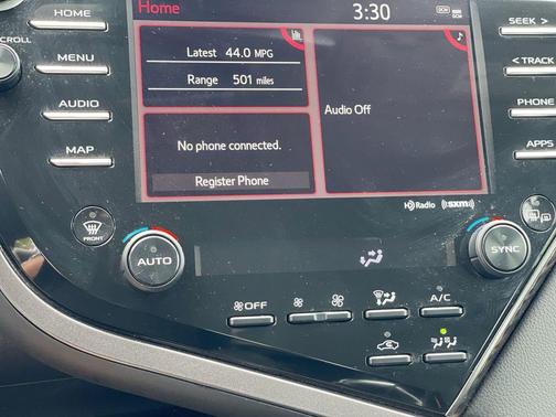 2020 Toyota Camry Hybrid XLE