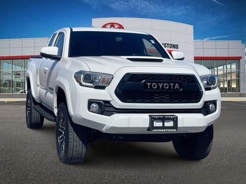 2022 Toyota Tacoma TRD Sport