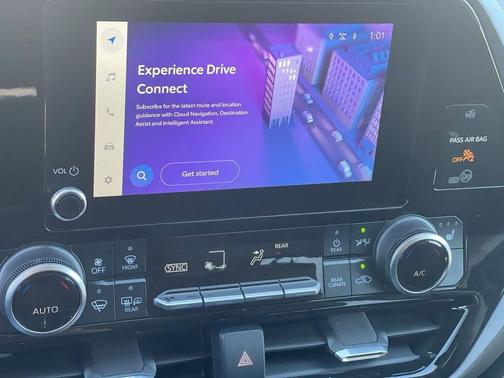 Midnight Black Metallic 2023 Toyota Highlander XLE