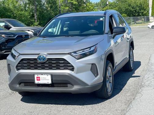 2024 Toyota RAV4 Hybrid SE