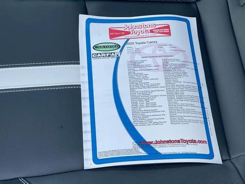 2025 Toyota Camry SE