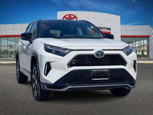 2025 Toyota RAV4 Hybrid SE