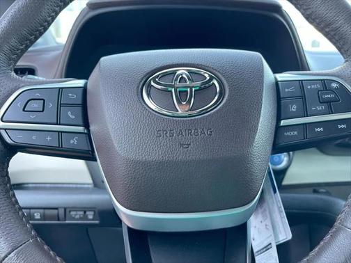 2022 Toyota Sienna Platinum 7 Passenger