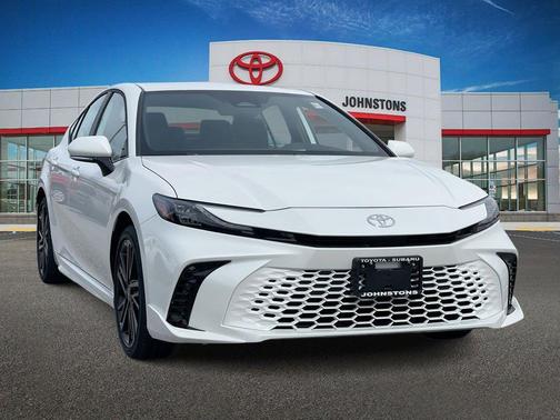 Wind Chill Pearl 2026 Toyota Camry XSE