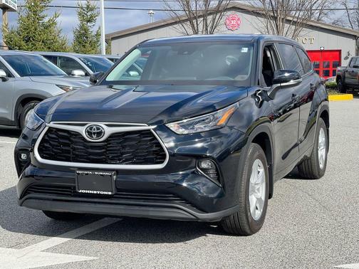 2025 Toyota Highlander LE