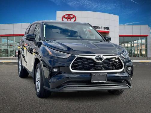 2025 Toyota Highlander LE