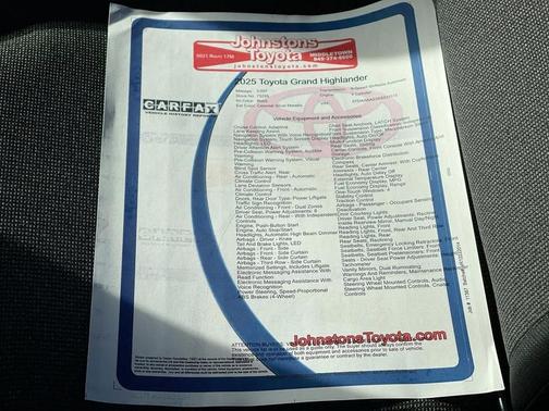 2025 Toyota Highlander LE