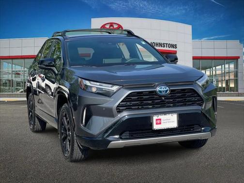 2022 Toyota RAV4 Hybrid SE