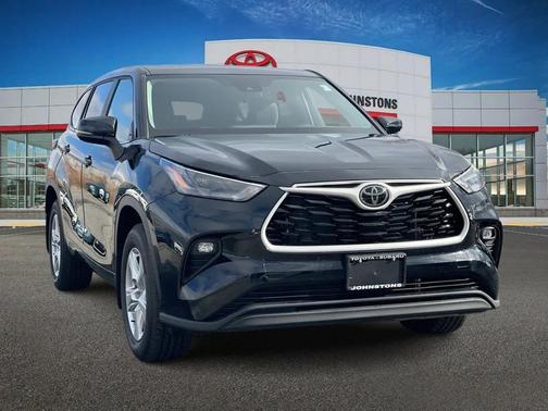 2025 Toyota Highlander LE