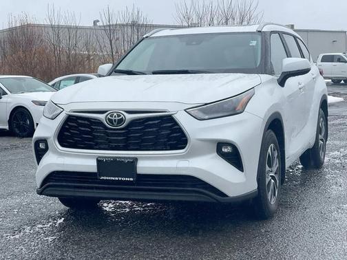 2026 Toyota Highlander Hybrid XLE