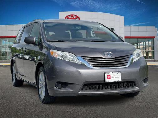 2015 Toyota Sienna LE