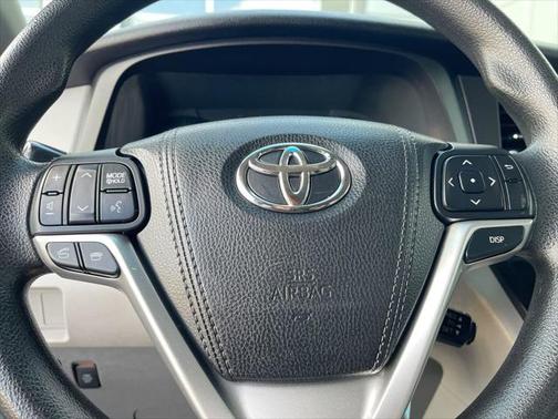 2015 Toyota Sienna LE