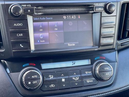 2018 Toyota RAV4 AWD (Natl)