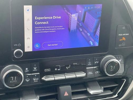 Wind Chill Pearl 2023 Toyota Highlander XLE