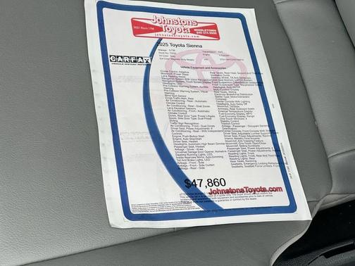 2025 Toyota Sienna XLE