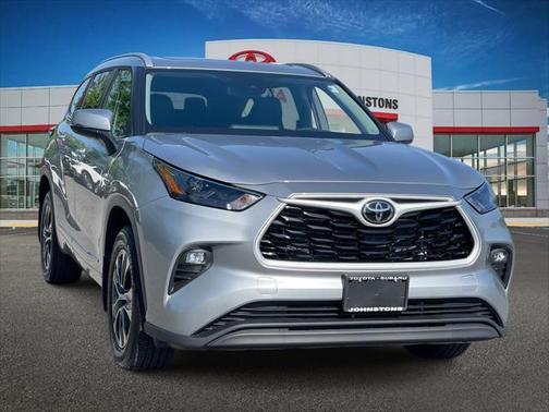 2025 Toyota Highlander XLE