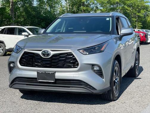 2025 Toyota Highlander XLE