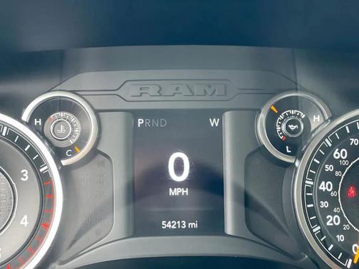 2019 RAM 3500 Big Horn Crew Cab 4x4 8' Box