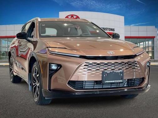 2025 Toyota Crown Signia XLE