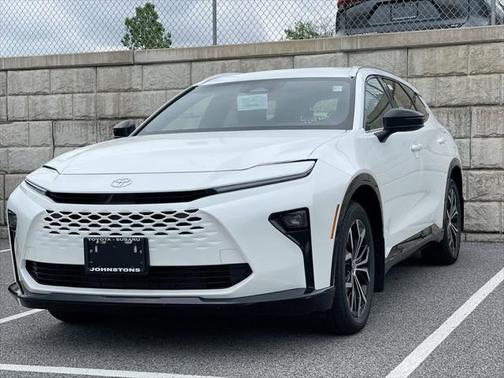 2025 Toyota Crown Signia XLE