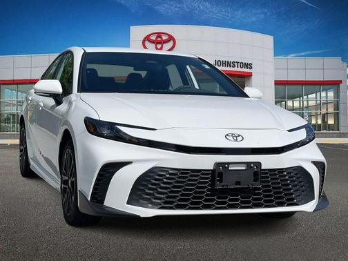 Ice Cap 2026 Toyota Camry SE