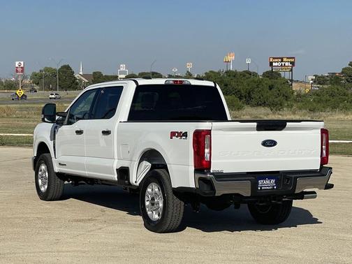 2026 Ford F-250 XLT