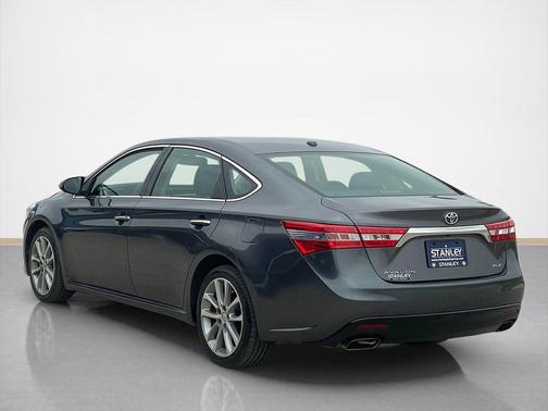 Magnetic Gray Metallic 2014 Toyota Avalon XLE Touring