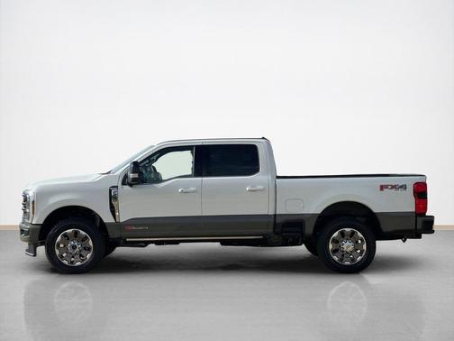 STAR WHITE 2026 Ford F-250 King Ranch
