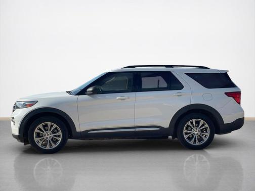 Star White Metallic Tri-Coat 2020 Ford Explorer XLT