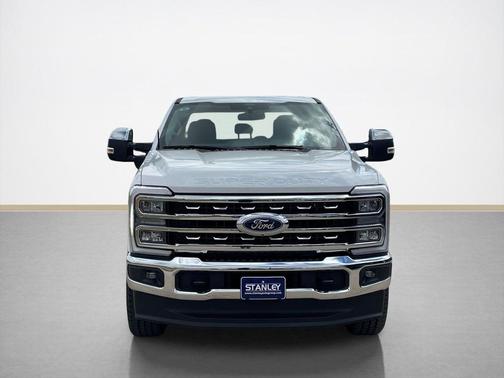 Oxford White 2026 Ford F-250 Lariat