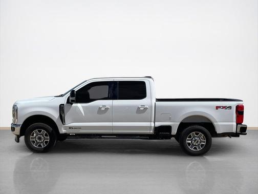 OXFORD WHITE 2024 Ford F-250 Lariat