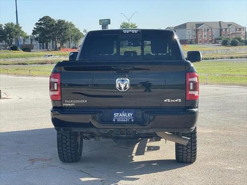 2021 RAM 2500 Laramie Crew Cab 4x4 6'4' Box