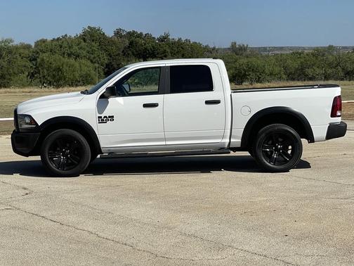 2023 RAM 1500 Classic Warlock Crew Cab 4x4 5'7' Box