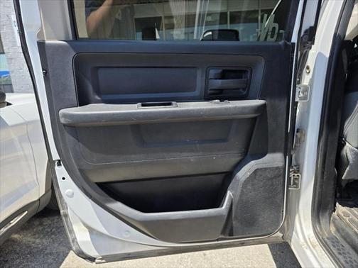 2018 RAM 2500 Tradesman Crew Cab 4x4 6'4' Box