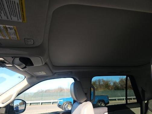 SPACE SILVER METALLIC 2025 Ford Expedition Active