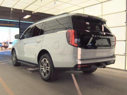 SPACE SILVER METALLIC 2025 Ford Expedition Active