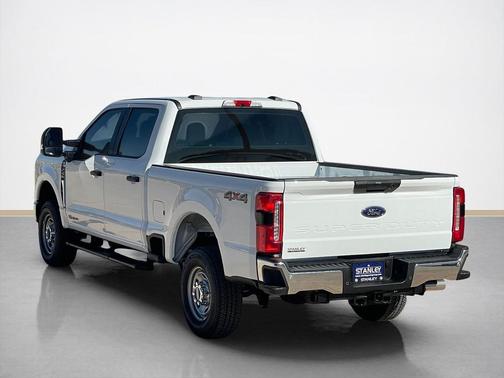 OXFORD WHITE 2026 Ford F-250 XL