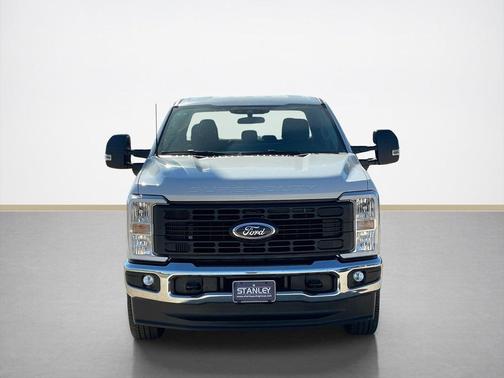 OXFORD WHITE 2026 Ford F-250 XL