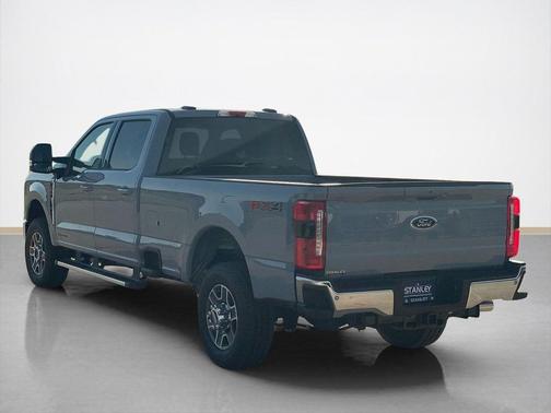 Glacier Gray Metallic Tri-Coat 2026 Ford F-350 Lariat