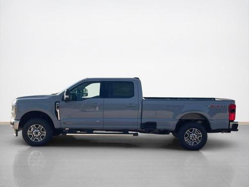 Glacier Gray Metallic Tri-Coat 2026 Ford F-350 Lariat