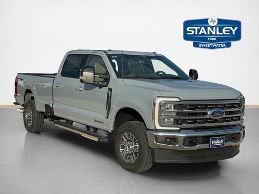 Glacier Gray Metallic Tri-Coat 2026 Ford F-350 Lariat