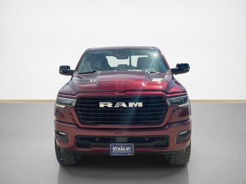 Delmonico Red Pearlcoat 2025 RAM 1500 Laramie
