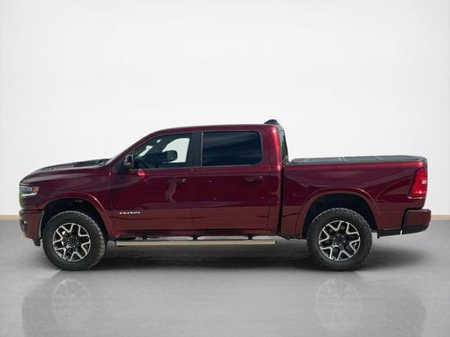 Delmonico Red Pearlcoat 2025 RAM 1500 Laramie