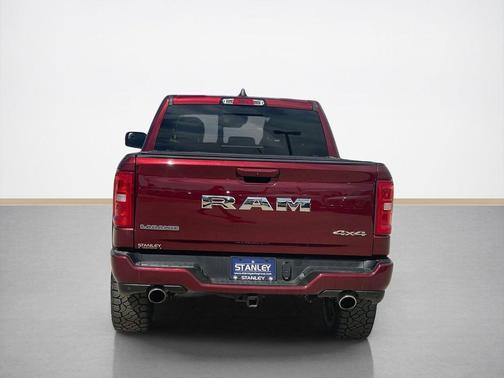 Delmonico Red Pearlcoat 2025 RAM 1500 Laramie