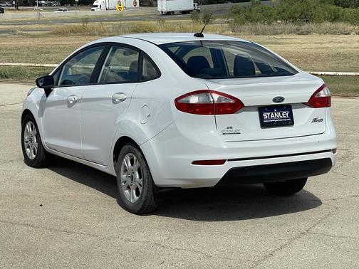 2015 Ford Fiesta SE