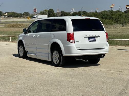 2016 Dodge Grand Caravan AVP/SE