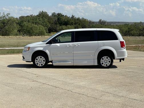2016 Dodge Grand Caravan AVP/SE