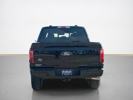 AGATE BLACK METALLIC 2026 Ford F-150 XLT